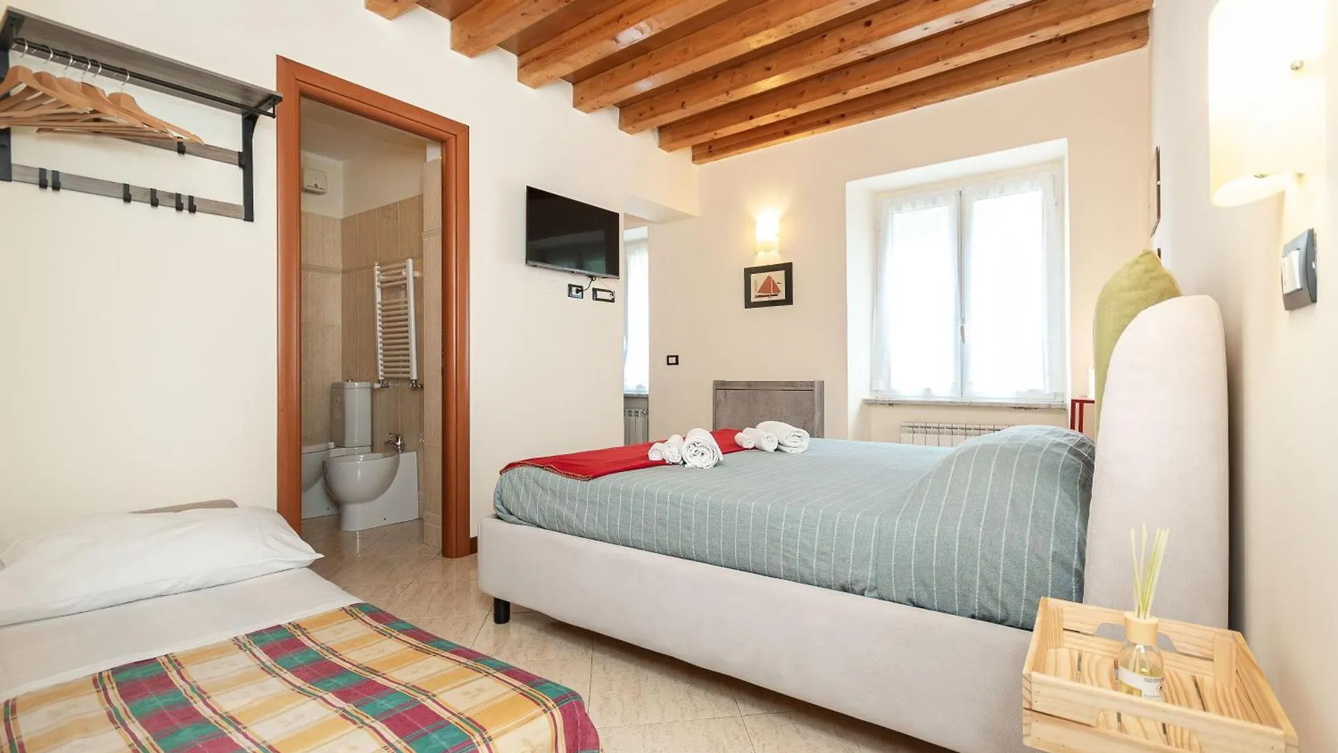 Centro - 250M Da Stazione Ferroviaria Apartment Genoa 0*,  Italy