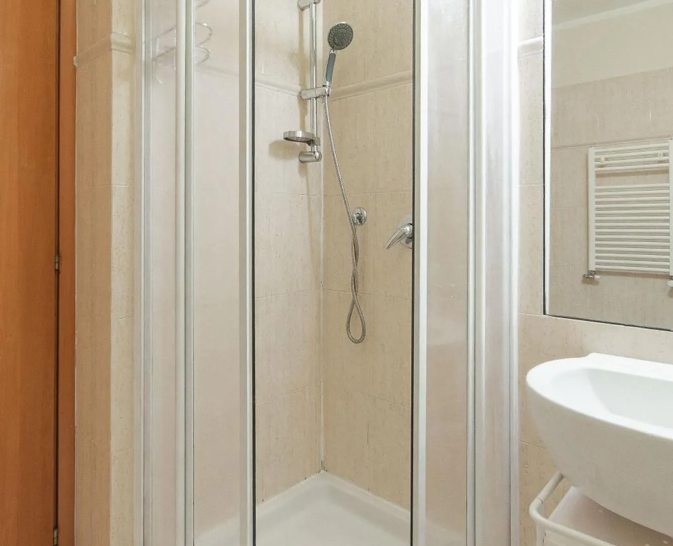 Apartmán Centro - 250M Da Stazione Ferroviaria Janov